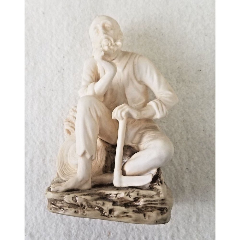 Norcrest figurine f441 older beard man sitting hat occupied japan porcelain